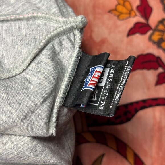 Pink Marble Buffalo Bills Winter Hat - Picture 3 of 3